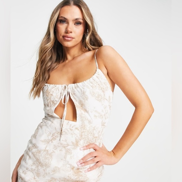 Missguided midi dress - Picture 3 of 4